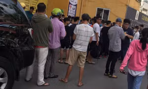 'Sốt' vé trận vòng 3 V-League 2020 Hà Nội - HAGL