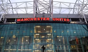 Manchester United là câu lạc bộ bóng đá 'tiêu hoang' nhất thập kỷ qua