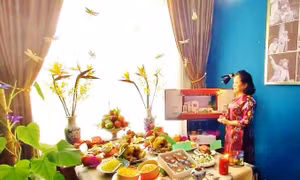 Nghệ sĩ lặng lẽ tri ân ngày giỗ tổ nghề sân khấu giữa dịch COVID-19