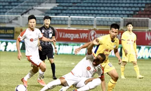 V.League 2022: Công Phượng tỏa sáng, Hoàng Anh Gia Lai vẫn không thể thắng