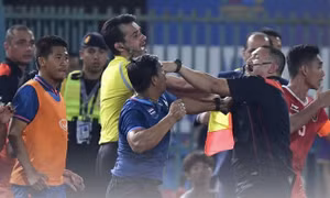 Thái Lan và Indonesia bị Liên đoàn bóng đá châu Á phạt nặng sau vụ ẩu đả xấu xí ở chung kết SEA Games