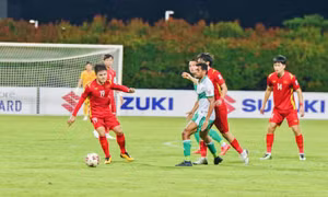 Tuyển Việt Nam và tuyển Indonesia cầm chân nhau 0 - 0, vé bán kết bảng B chờ lượt trận cuối