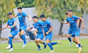 Hai việc bóng đá Việt Nam cần làm để dự World Cup