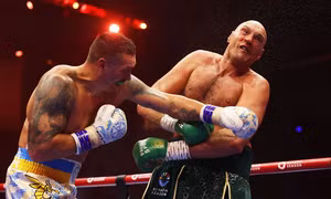Hạ Tyson Fury, Oleksandr Usyk vô địch hạng nặng tuyệt đối thế giới