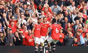 Fernandes và Pogba tỏa sáng, Quỷ đỏ vùi dập Leeds ở 'Nhà hát của những giấc mơ'
