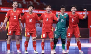Tuyển futsal nữ Việt Nam toan tính đường dài