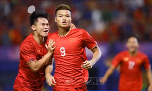 Văn Khang, Văn Tùng là tương lai với HLV Troussier