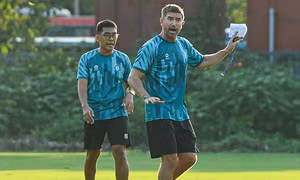 Hà Nội FC: Niềm tin ở Harry Kewell