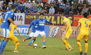  Vòng 4 V-League 2021: 'Chảo lửa' Vinh nung đốt Than Quảng Ninh
