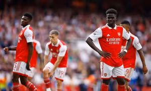 Arsenal dần xa chức vô địch sau trận thảm bại trước Brighton
