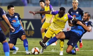 Hà Nội FC - Quy Nhơn Bình Định: Rực lửa Hàng Đẫy