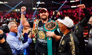 Tyson Fury bảo vệ thành công đai vô địch WBC hạng nặng trước Wilder