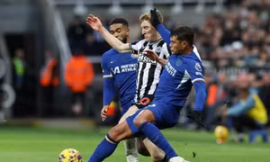 Chelsea - Newcastle: Khi ‘nhà giàu cũng khóc’