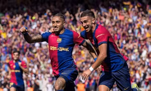 Đánh bại Real ở trận siêu kinh điển, Barcelona tiến sát ngôi vương La Liga
