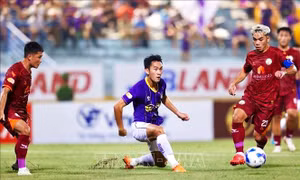Vòng 13 V-League 2024 - 2025: Nóng cuộc đua trụ hạng