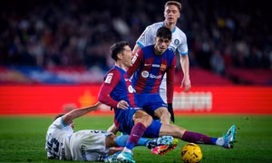 Quật ngã Barca, Girona chiếm đỉnh bảng xếp hạng La Liga