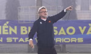Hồi hộp chờ danh sách rút gọn tuyển Việt Nam của HLV Philippe Troussier