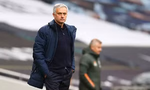 HLV Mourinho: 'Người đặc biệt' thành 'Người bình thường'