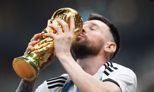 Ngả mũ trước Messi cùng những kỷ lục sau khi vô địch World Cup 2022