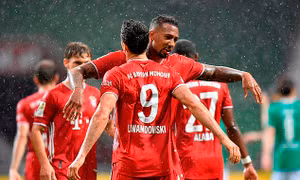 Hạ Werder Bremen, Bayern vô địch Bundesliga mùa thứ 8 liên tiếp