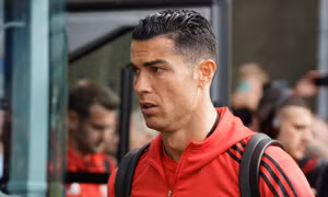 Ronaldo xác nhận trở lại đội hình MU, Ten Hag tỏ rõ uy quyền