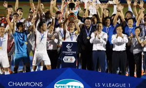 Chân dung 11 cầu thủ trong đội hình tiêu biểu V-League 2020