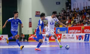 Thắng trận 'siêu kinh điển', Thái Sơn Nam thẳng tiến ngôi đầu