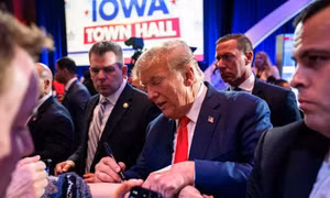 CNN dự báo cựu Tổng thống Trump chắc thắng trong bầu cử sơ bộ bang Iowa