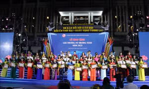 Thành phố Hồ Chí Minh vinh danh các nhà giáo tiêu biểu
