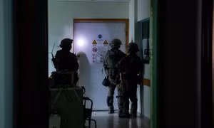 Quân đội Israel bắt giám đốc bệnh viện lớn nhất Dải Gaza