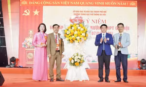 Trường THPT Gia Hội tri ân những tấm lòng đồng hành trong hành trình 60 năm