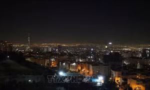 Iran xây 'hầm phòng thủ' tại thủ đô sau cuộc không kích của Israel