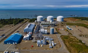 Lý do Tổng thống Mỹ Donald Trump ủng hộ dự án khí LNG tại Alaska 