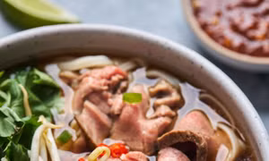 Phở bò Việt Nam nằm trong top 10 món súp ngon nhất thế giới