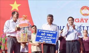Đồng chí Phạm Minh Chính dự Ngày hội Đại đoàn kết toàn dân tộc tại Bạc Liêu