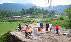 Xúc động tấm lòng của người dân Thủ đô với bà con dân tộc thiểu số Hà Giang