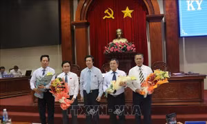 Thủ tướng Chính phủ phê chuẩn nhân sự UBND tỉnh Tiền Giang, Khánh Hòa