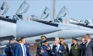 Tổng thống Putin kêu gọi tăng cường sức mạnh quân sự của Nga