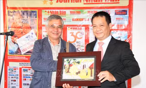 Việt Nam tham dự Hội báo Nhân Đạo năm 2019 tại Pháp