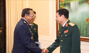 Tổng Tham mưu trưởng QĐND Việt Nam tiếp Tổng Tư lệnh Quân đội Hoàng gia Campuchia