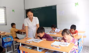 Gieo chữ ở vùng cao Tây Bắc- Bài 2: Dạy chữ nơi có nhiều 'không'