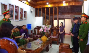 Bắt tạm giam Phó Giám đốc Ban Quản lý rừng đặc dụng Phong Quang, Hà Giang