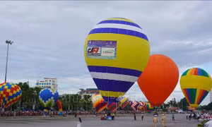 Rực rỡ Lễ hội khinh khí cầu tại Thanh Hóa