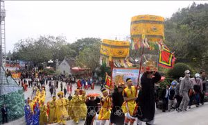 Lễ hội đền Cửa Ông