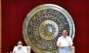 Chủ tịch Quốc hội làm việc với Ban Thường vụ Đảng ủy Văn phòng Quốc hội