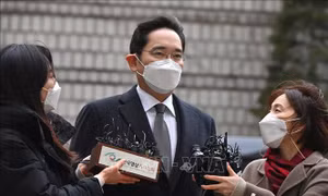 'Người thừa kế' tập đoàn Samsung Lee Jae-yong bị phạt hơn 60.000 USD 
