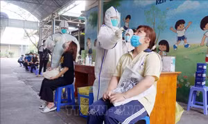 Chống COVID-19 theo cách chưa có tiền lệ - điều chỉnh, bổ sung, hoàn thiện