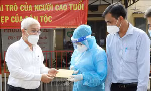 Ca mắc COVID-19 tăng trở lại, Bình Dương tiêm vaccine mũi 3 bị chậm