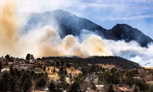 Cháy rừng tại bang Colorado (Mỹ), trên 1.600 người phải đi sơ tán