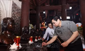 Thủ tướng dâng hương tại Khu di tích lịch sử Truông Bồn 